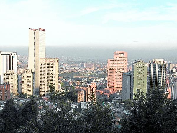 Bogotá ha experimentado un deterioro continuo. Particularmente, en el sentido cívico de sus habitantes, que se manifiesta en cad