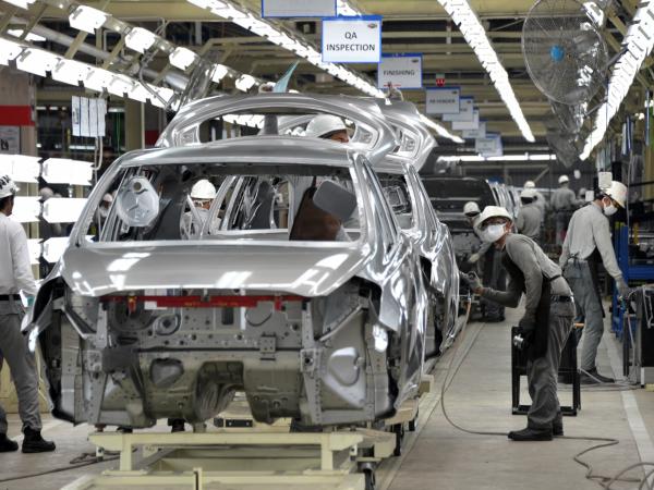 La industria de vehículos automotores tuvo un crecimiento de su producción real de 21,9 por ciento.