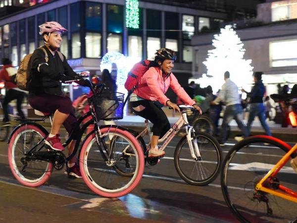 Ciclovía nocturna