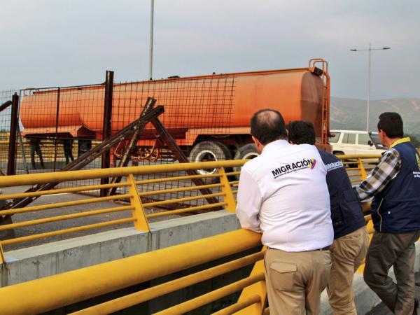 Puente Tienditas