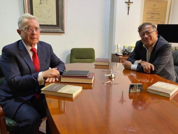 Álvaro Uribe y Gustavo Petro