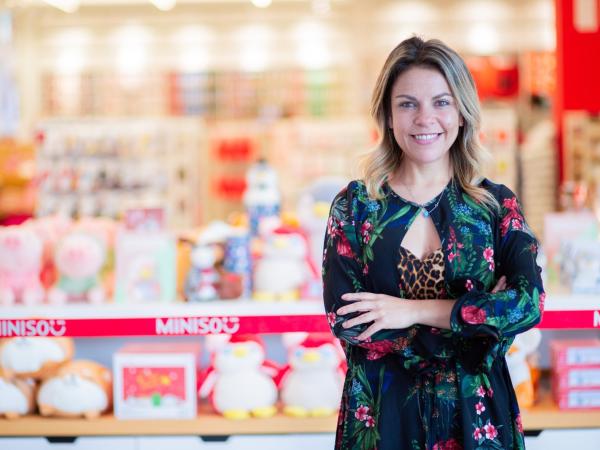 Silvia Martínez, gerente de marketing de Miniso Latam