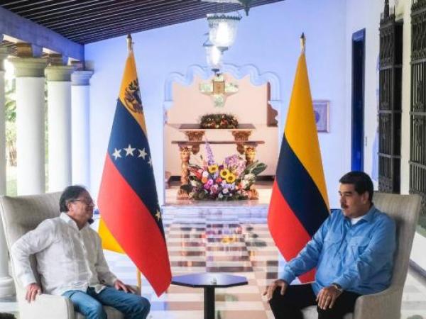 Gustavo Petro y Nicolás Maduro