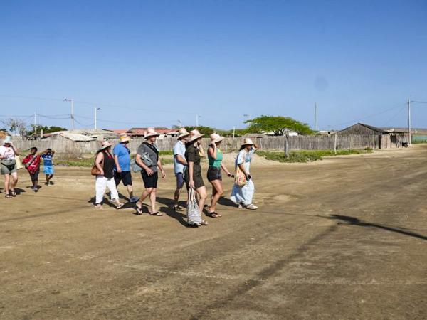 Llegada de viajeros de crucero a la Guajira