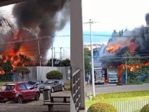 Incendio en vía Bogotá - Cota