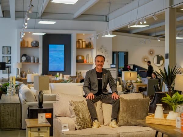 Pablo Sardi, gerente general de Ashley Furniture