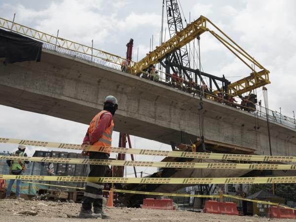 Puente calle 100 con Autopista Suba