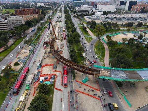 Puente TransMilenio avenida 68 con calle 26