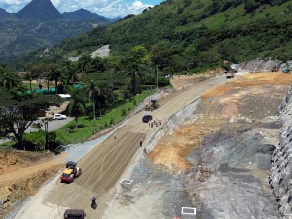 Proyectos viales en vilo- Antioquia