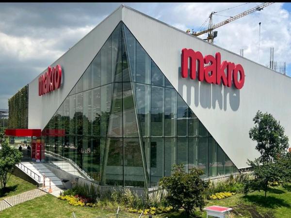 Makro