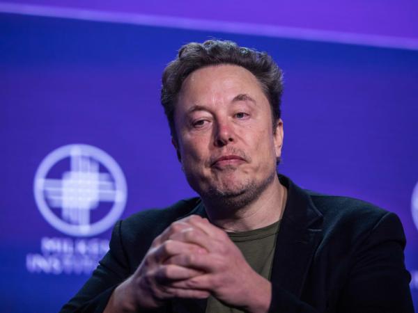 No es la primera vez que el magnate Elon Musk echa reversa cuando se equivoca.