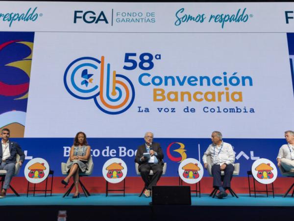 Panel de la economía popular en la 58 Convención Bancaria