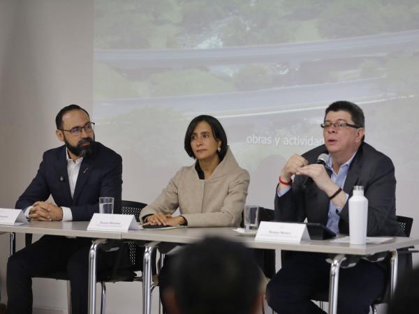 Andrés Camacho, minsitro de Minas y Energía; Susana Muhammad, ministra de Ambiente, y Rodrigo Negrete, director de la Anla