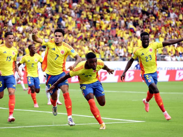 Colombia contra Panamá en el partido por los cuartos de final