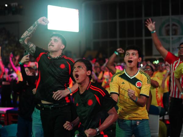 Festejos de los fanáticos de la 'tricolor'