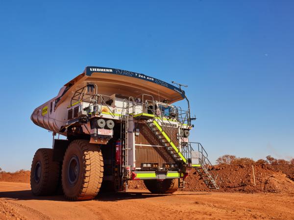 Equipos de Fortescue y Liebherr Mining en operación en Australia