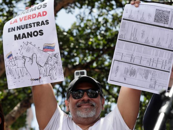 Cientos de venezolanos se juntaron este sábado en las plazas de Colombia