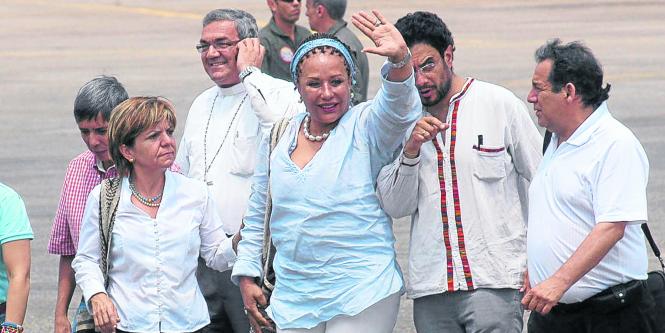 Los militares serían entregados a una comisión liderada por la exsenadora Piedad Córdoba.