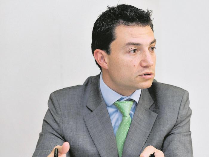 Carlos Felipe Córdoba, auditor General.