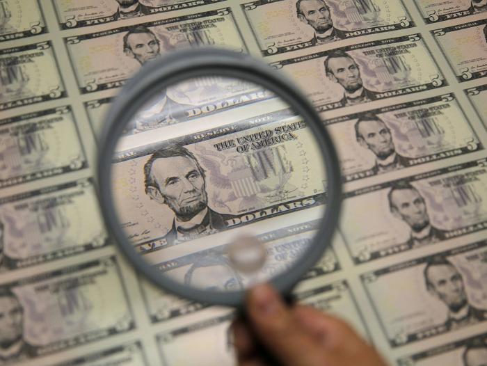 Dólar subió $15,64 y se cotizó en promedio en $2.538,64