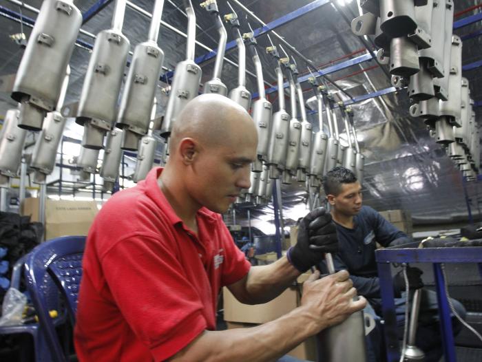 En septiembre, industria y comercio ganan confianza