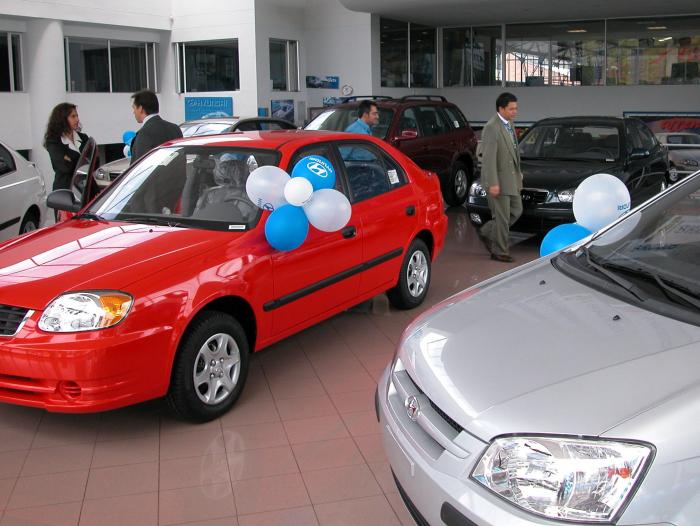 La Semana Santa golpeó la venta de carros en abril.