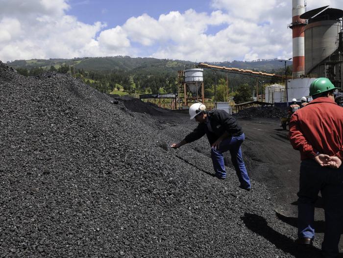 En Colombia el 9 por ciento de la energía eléctrica se produce con plantas a carbón.