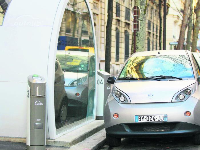 Autolib, el carro eléctrico.