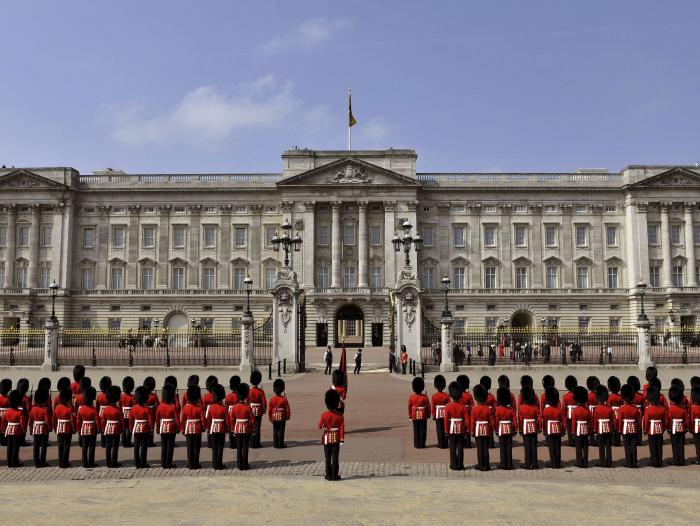 La monarquía le cuesta más a los británicos