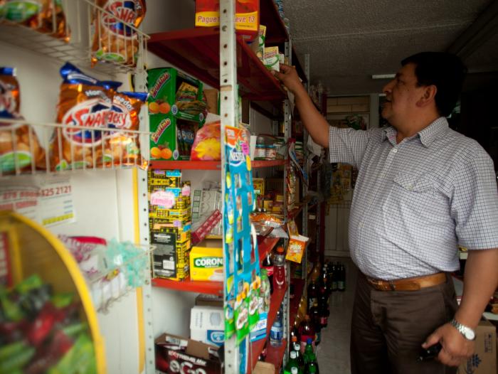 Un tendero podrá presentar los inventarios de su negocio como garantía de los créditos que tramite ante entidades financieras.