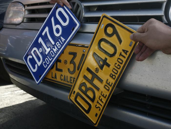 Mintransporte halló placas canceladas que están circulando