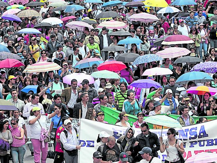 Ese día se llevará a cabo, en varias ciudades del país, el paro cívico nacional, anunciado por las centrales de trabajadores.