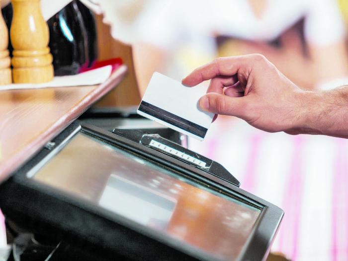 Los pagos electrónicos minimizan los riesgos por pérdidas, falsificación de moneda, billetes dañados o cheques sin fondos.