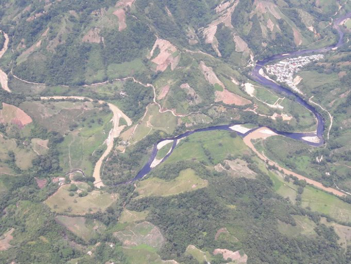 Atentado Caño Limón Coveñas