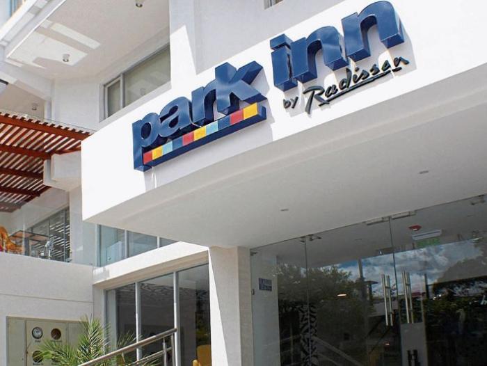 Fachada del Park Inn by Radisson Quito