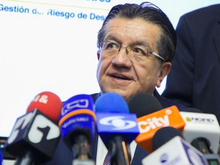 El ministro de Salud, Fernando Ruiz Gómez.