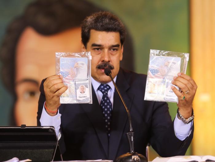 Maduro - pasaportes