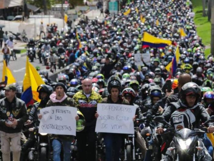 Motociclistas anuncian protestas en Bogotá para el 7 de julio