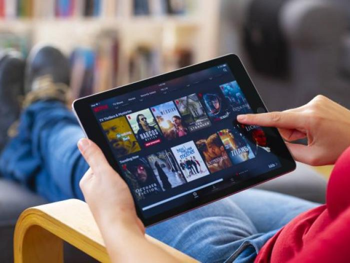 Netflix y Microsoft lanzarán modelo de suscripción con anuncios