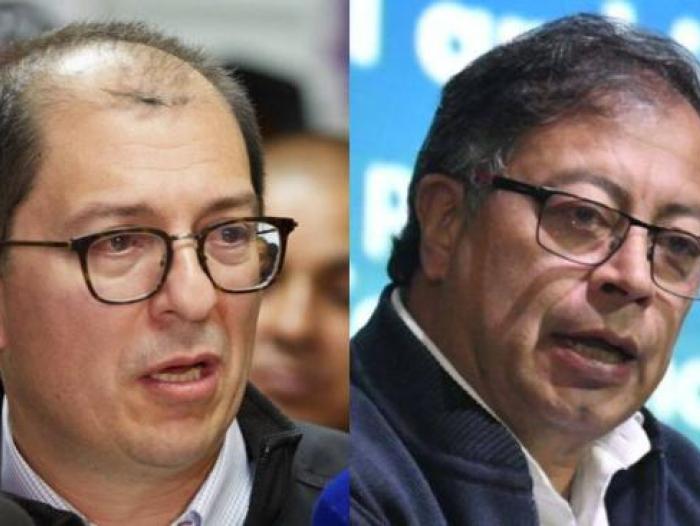 Fiscal Francisco Barbosa y presidente Gustavo Petro.