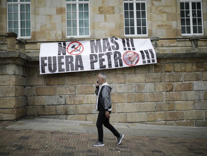 Manifestaciones contra Petro