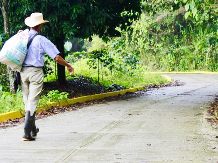 Vìas en zona rural