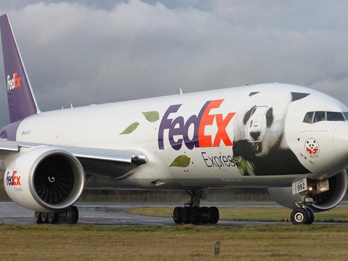 Avión de FedEx