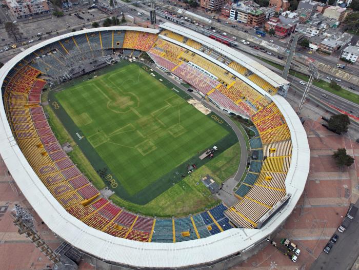 Cancha del estadio El Campín tras concierto de Karol G