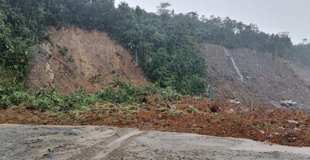 El departamento de Chocó decretó calamidad pública por el derrumbe en la vía Quibdó-Medellín