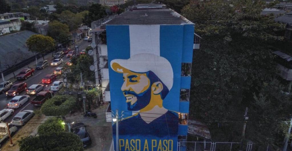 Mural de Nayib Bukele.