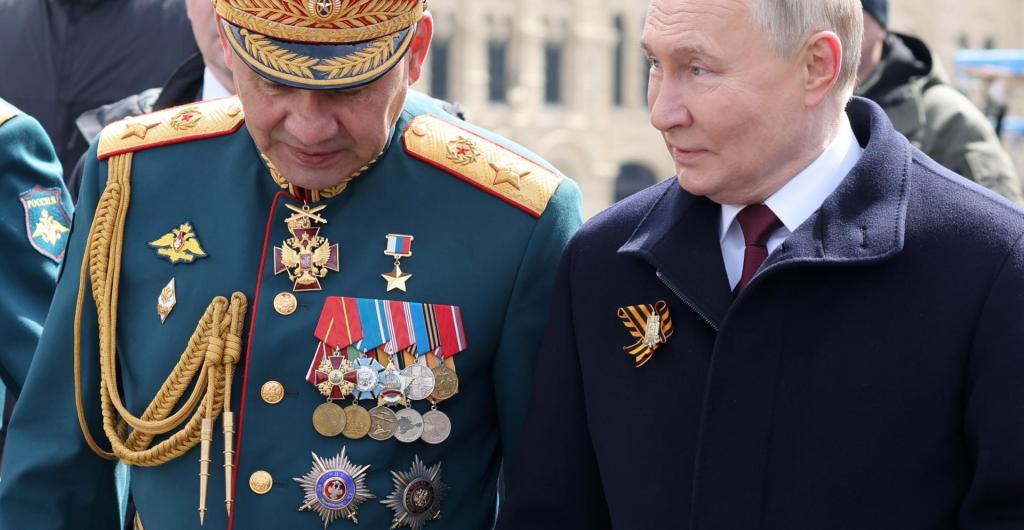 Serguéi Shoigú y Vladimir Putin