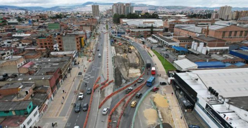 Construcción de la troncal de Transmilenio de la Av. Carrera 68.