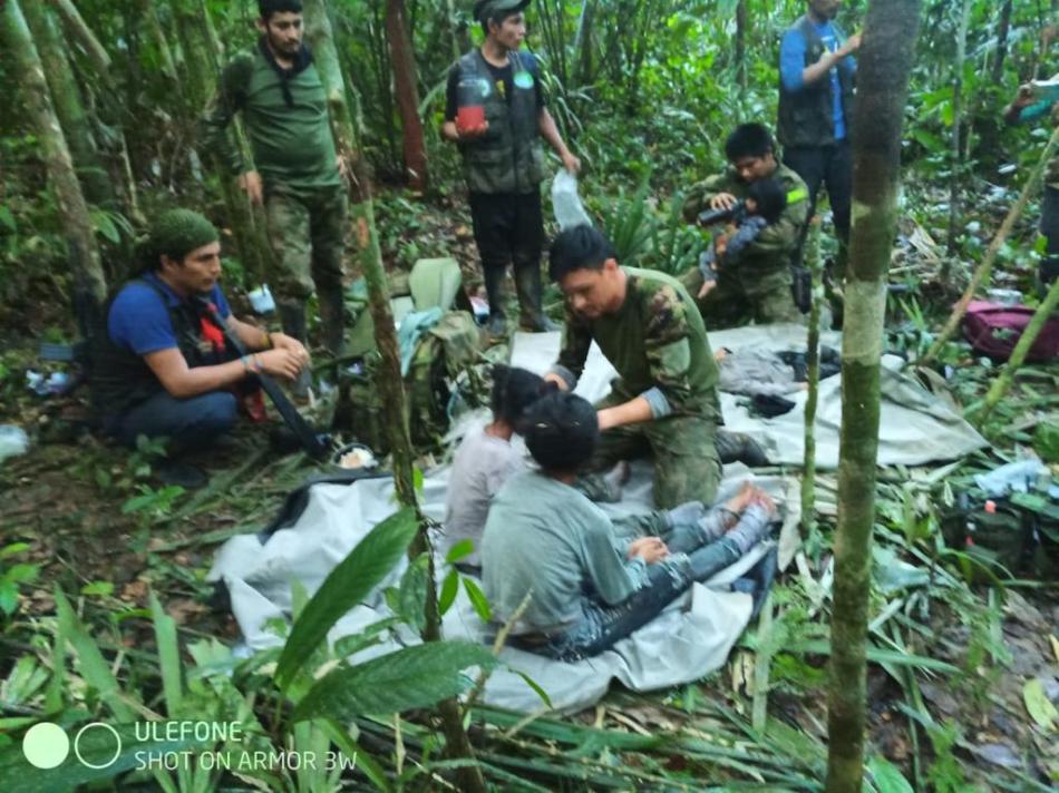 Niños en la selva